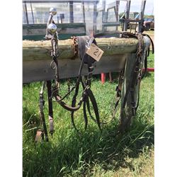 Set of harness fits up to 1400 lbs, includes spread rings, breeching,