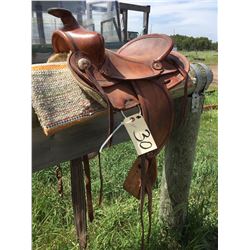 Child’s saddle comes with blanket