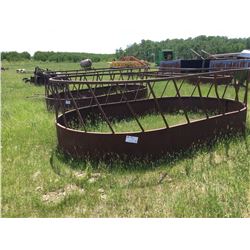 Double bale feeders