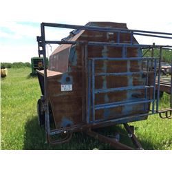 Portable 100 bu. Self feeder