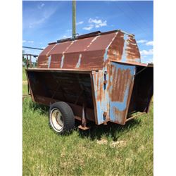 Portable 100 bu. Self feeder