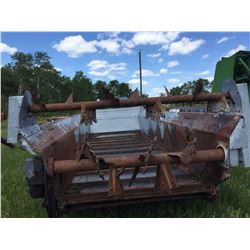 New Idea manure spreader,