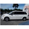 Image 8 : H5 --  2009 VW ROUTAN SEL PREMIUM  , White , 207380  KM's