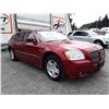 Image 3 : C4 --  2006 DODGE MAGNUM SXT , Red , 163800  KM's