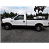 Image 8 : K1 --  2006 FORD F250 SUPER DUTY, WHITE, 258,749 KMS