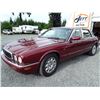 Image 1 : I3 --  2000 JAGUAR XJ8  , Red , 102,292 MILES