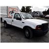 Image 3 : G3 --  2006 FORD F250 SUPER DUTY, WHITE, 258,749 KMS
