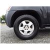 Image 12 : H5 --  2005 NISSAN XTERRA OFF ROAD  , Grey , 172,941 MILES