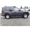 Image 4 : H5 --  2005 NISSAN XTERRA OFF ROAD  , Grey , 172,941 MILES