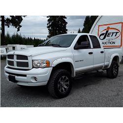 G2 --  2004 DODGE RAM 1500 ST 4X4 , White , 272398  KM's