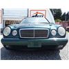 Image 2 : A12B -- 1998 MERCEDES E320  , Green , 242658  KM's