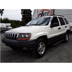 J1 --  2001 JEEP GRAND CHEROKEE LAREDO , White , 220908  KM's