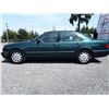 Image 8 : A12B -- 1998 MERCEDES E320  , Green , 242658  KM's