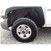 Image 13 : F5 --  2005 GMC SIERRA K2500 HEAVY DUTY 4X4 , White , 313621  KM's
