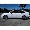 Image 8 : A10 --  2004 FORD FOCUS SE  , White , 273700  KM's "NO RSERVE"