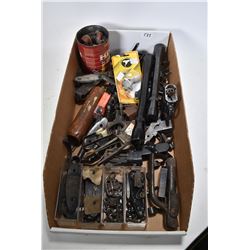 Tray of miscellaneous rifle parts, vintage scopes, tools etc.
