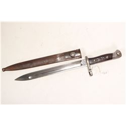 Mauser bayonet marked Weyersberg Kirschbeaum & Co. Solingen and scabbard, both with matching serial