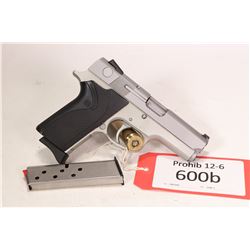 Prohib 12-6 handgun Smith & Wesson model 3953, 9mm eight shot semi automatic, w/ bbl length 89mm [St