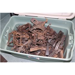 Tub of approximately 60 count of vintage leg hold traps