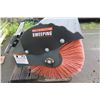 Image 24 : Bobcat 733715 MI Angle Broom 84
