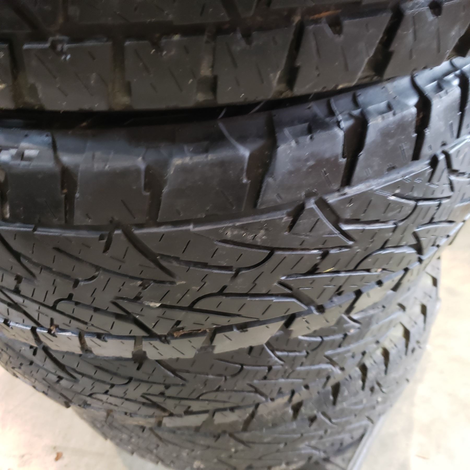 SET OF 4 BRIDGESTONE DUELLER A/T LT 255/ 75 R17 INCH TIRES - Big Valley ...