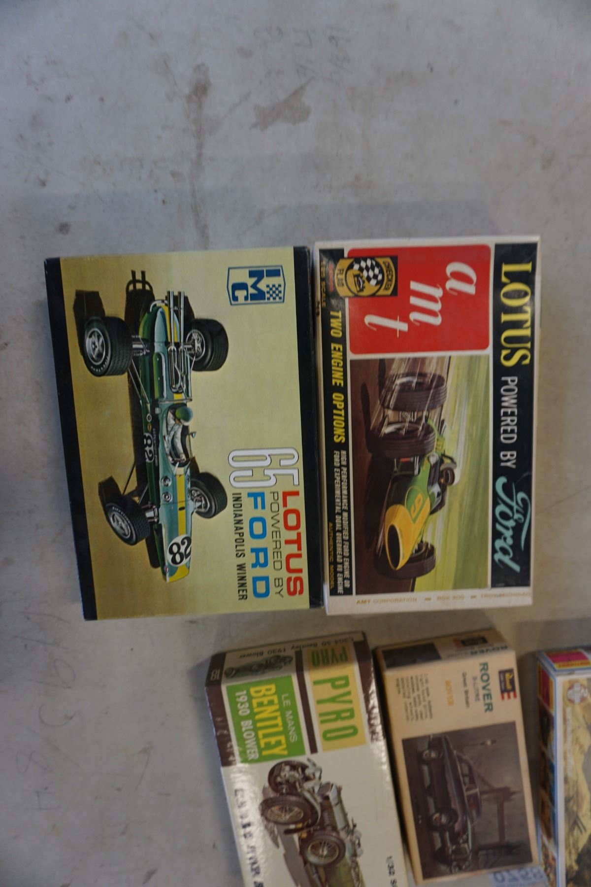 6 VINTAGE MODEL KITS REVELL ROVER CAR, PYRO BENTLEY 1930, MATCHBOX ...