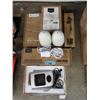 Image 1 : 7 Piece Lot of Assorted Good