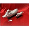 Image 2 : 2 Home Décor Metal/Tin Pigs