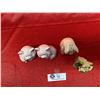 Image 2 : Pair of Salt and Pepper pig shakers and 2 other pieces