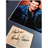 Image 2 : RANDY TRAVIS SIGNED FRAMED PHOTO DISPLAY