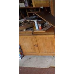Cabinet/Hutch
