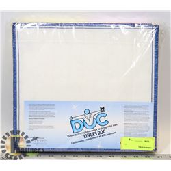 BUNDLE OF NEW DOC CLOTHS