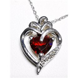 SILVER NATURAL GARNET HEART SHAPED PENDANT