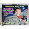 Image 1 : NEW MAGIC GLOW IN THE DARK STARRY SKY BLANKET