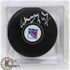 Image 1 : WAYNE GRETZKY SIGNED PUCK WITH COA FROM GLOBAL