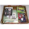 Image 1 : FLAT OF ASSORTED SCRAPBOOKING SUPPLIES AND TOOLS