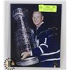 Image 1 : NHL HALL OF FAMER JOHNNY BOWER SIGNED 8X10 PHOTO