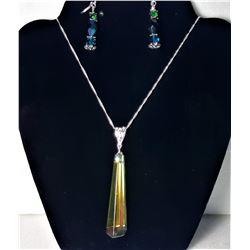 19)  RAINBOW TITANIUM CRYSTAL