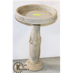 CONCRETE BIRDBATH 16 X 23