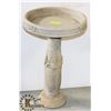 Image 1 : CONCRETE BIRDBATH 16 X 23