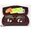 Image 1 : ANTIQUE GOLD TONE EYE GLASSES WITH CASE