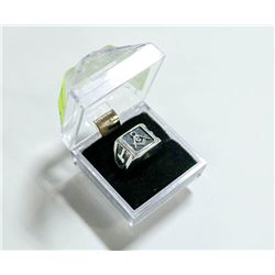 MENS MASONIC SYMBOL RING SIZE 8