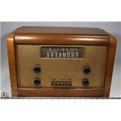 1940S MARCONI SHORTWAVE RADIO FOR REPAIR