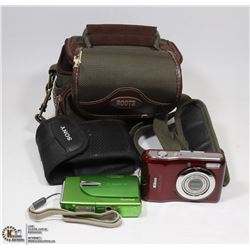 FUJI FINEPIX CAMERA WORKS NEEDS CHARGER ( AS IS )