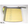 Image 1 : QUARTET PAPER CUTTER