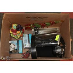 KEURIG  COFFEE MACHINE WITH  STARBUCKS PODS