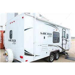 2013 FOREST RIVER MICROLITE 23FT HOLIDAY TRAILER