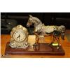 Image 1 : VINTAGE BRASS MANTLE HORSE CLOCK