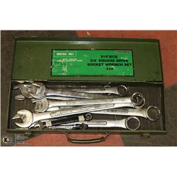BOX END WRENCHES IN OPEN METAL  CASE