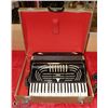 Image 1 : VINTAGE HEINTZMAN ACCORDION